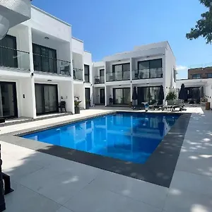 Otel Cuneydi Yalıkavak
